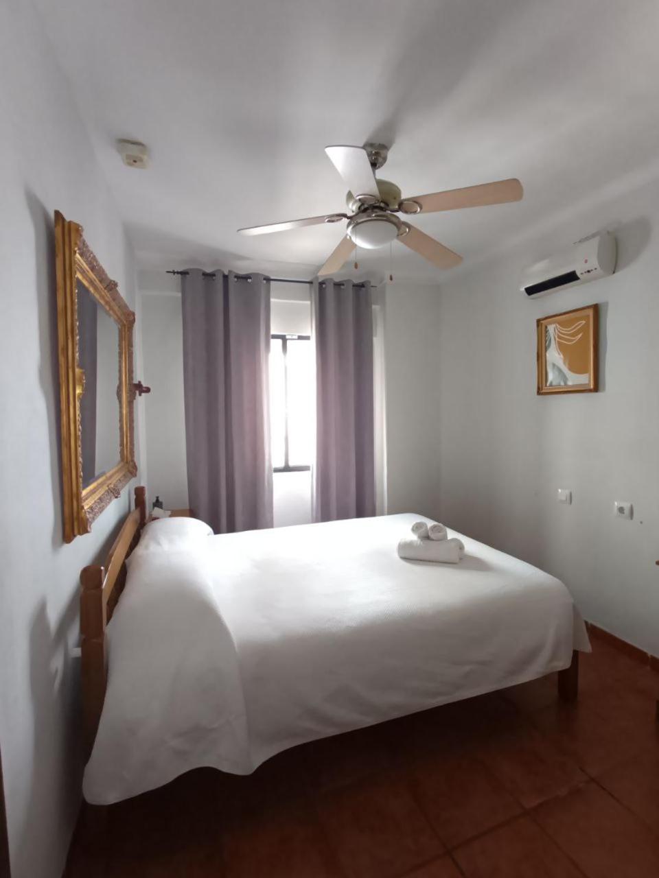 Hostal R-Conecta Cuevas De San Marcos Exteriör bild